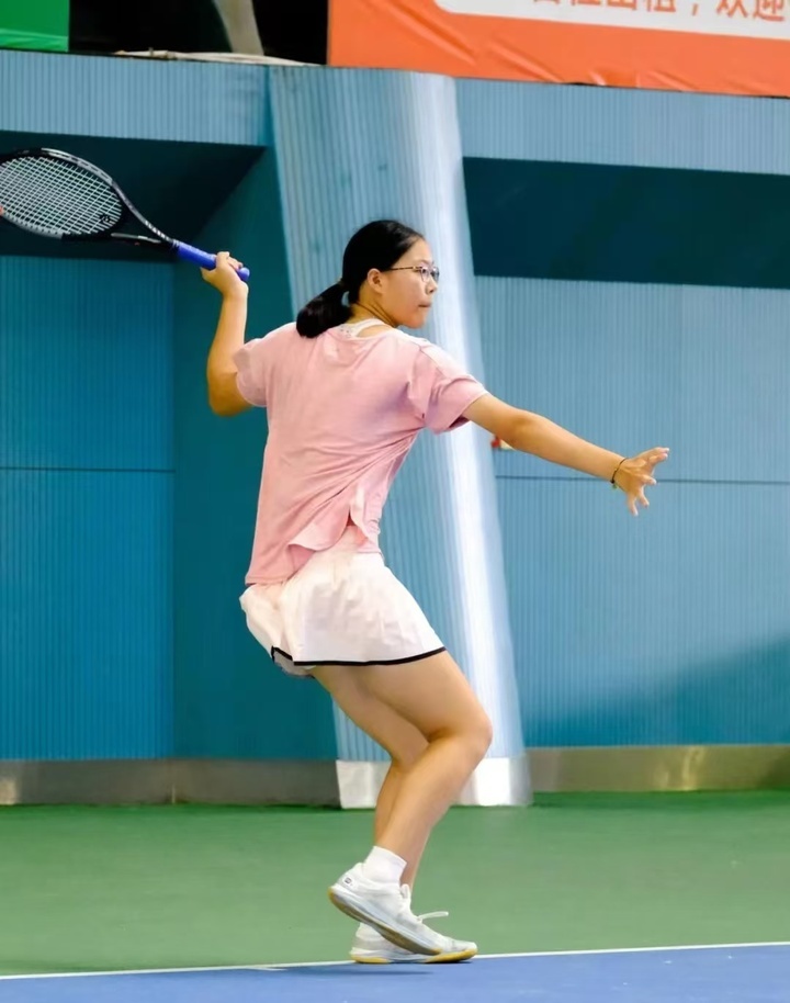 赛场上分别 赛场上分别