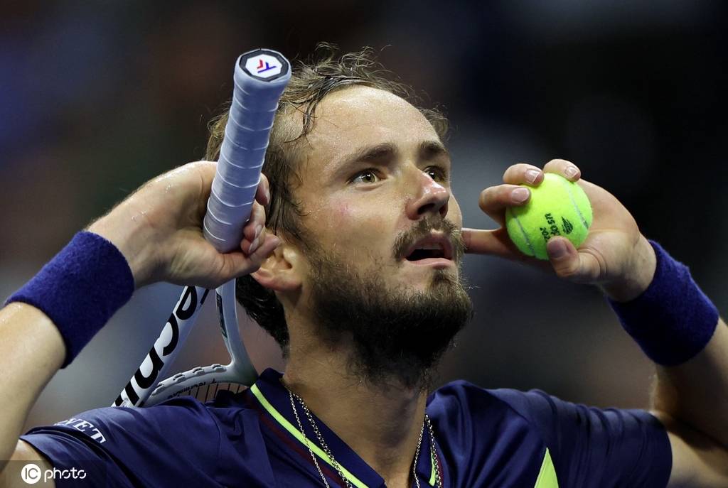 通过有序的 通过有序的