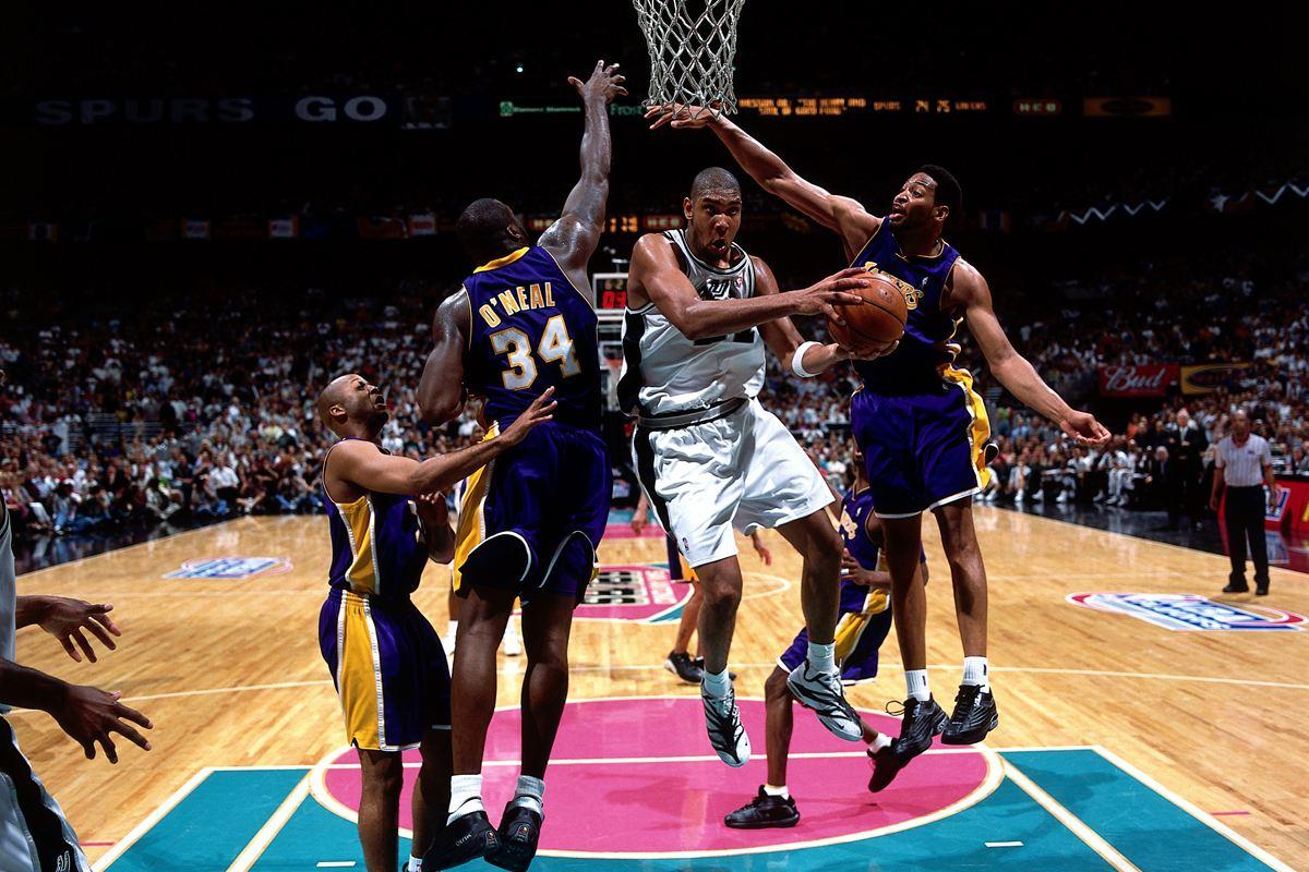 撞墙